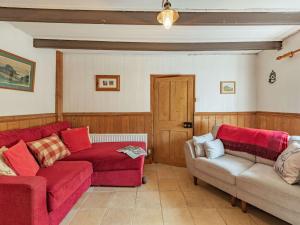 2 Bed in Llangwm FB310