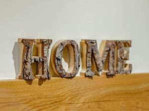 4 Bed in Abergavenny 88014