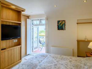 2 Bed in Instow 78256