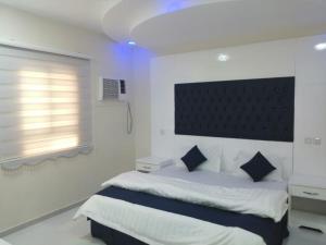 برج الشارقة للشقق المخدومة