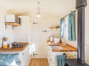 1 Bed in Hayfield 87592