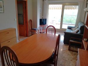 Van-Dyck, ESC-4, 6-24 PK 18