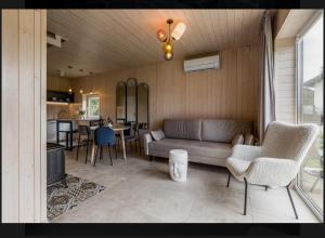 Domek włoski nad morzem, Ciao Ragazzi