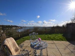 2 Bed in Llanstadwell 43430