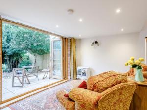 1 Bed in Glastonbury 79123