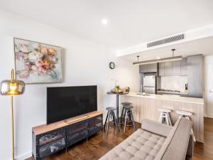 Central South Bank City View Pool Free Parking