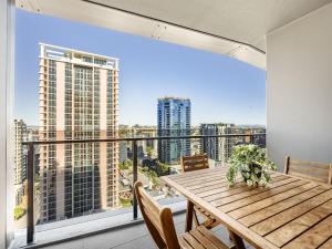 Central South Bank City View Pool Free Parking