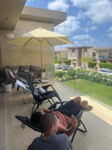 Swan lake magical chalet! North coast