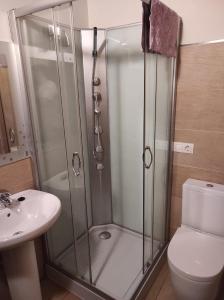 Sagardikoetxea HABITACIONES CON BAÑO EN CASA RURAL