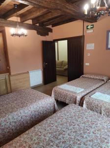 Sagardikoetxea HABITACIONES CON BAÑO EN CASA RURAL