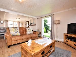 2 Bed in Tiverton 51275