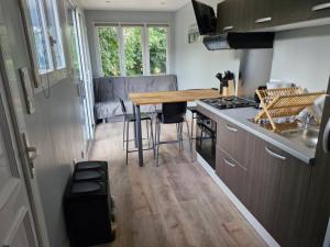 Chalets La Cabane du bois l-abbe : photos des chambres