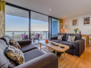 2 Bed in Westward Ho 86120