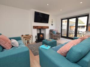 4 Bed in Beadnell 82235