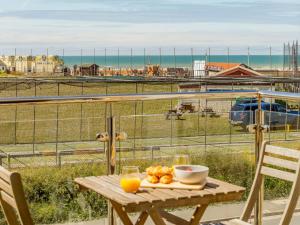 3 Bed in Westward Ho 89018