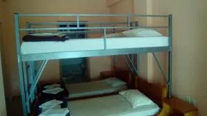 康斯坦丁诺经济旅舍 - 干尼亚