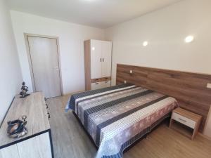 Apartment с една спалня Sunny Island
