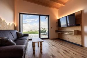 Stabingerhof Chalets & Apartment-Farm stay