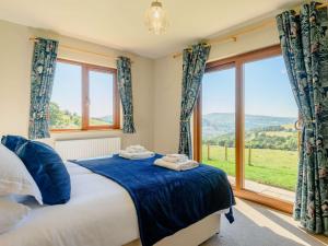 2 Bed in Llandrindod Wells 89064