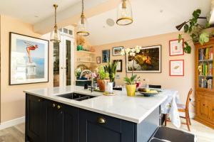 A Perfect 3 Bedroom Home with Outdoor Space