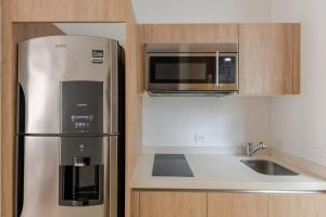 Liltown studio steps from 5th Ave