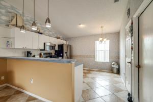 2 Mi to Golfing Relaxing Retreat in The Villages