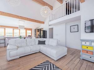 3 Bed in Freshwater East 66265