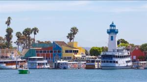 Spacious comfortable 2 bed Marina Del Rey