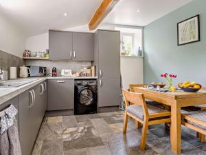 2 Bed in Wrexham 76399