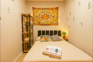 Cᴀsᴀ ᴅᴀ Vᴏ́ Lɪʟᴀ Gᴜᴇsᴛ Hᴏᴜsᴇ - Qᴜᴀʀᴛᴏs ᴘʀɪᴠᴀᴛɪᴠᴏs ᴀᴏ ʟᴀᴅᴏ ᴅᴏ ᴍᴇᴛʀᴏ̂ ᴠɪʟᴀ Mᴀʀɪᴀɴᴀ ᴇ Aɴᴀ Rᴏsᴀ! Sᴇᴜ ᴄᴀɴᴛɪɴʜᴏ ᴇᴍ SP