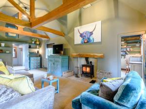 4 Bed in Redlynch 82799