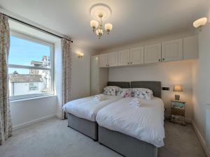 3 Bed in Windermere SZ469