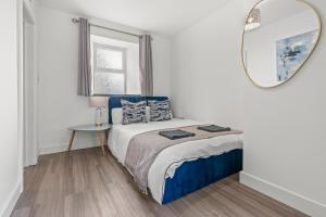 Cardiff Gem with Spa and Free Parking