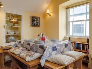 2 Bed in Appledore 77915