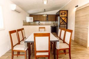 Dejana Apartments