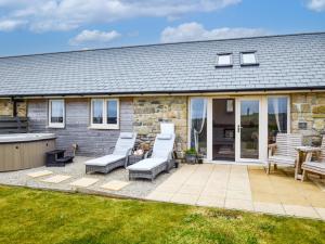 1 Bed in Sennen 85836