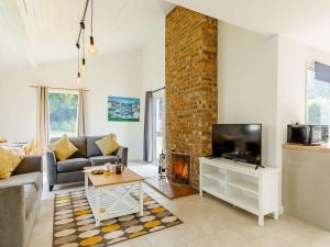 2 Bed in Whitsand Bay 88311