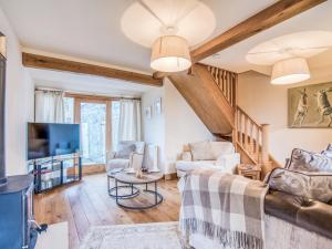 3 Bed in Hartington 77739