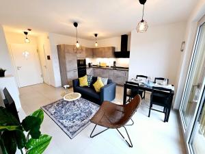 Cozy Apartment with Parking and Outdoor Space