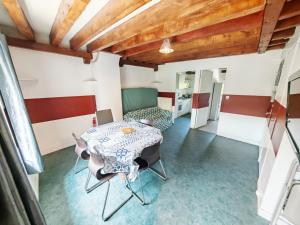 Appartements La Ferme des Acacias : photos des chambres