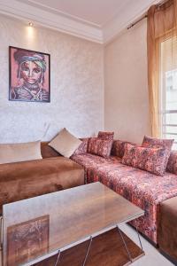 2BR Getaway Near and Seaside Promenade