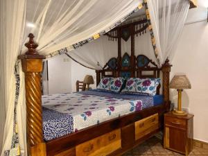 Mama Africa Village Villas & Bunglows