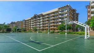 Arista Place 2 bedroom Condo near airport