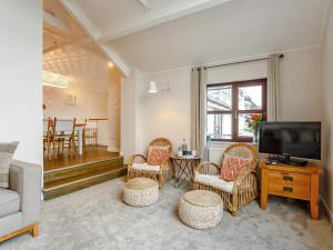 4 Bed in Westward Ho 66659