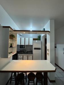 Ap no centrinho de Canasvieiras ,2 quadras mar