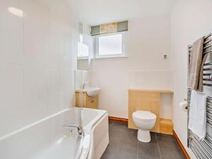 5 Bed in Dunkeld 90585