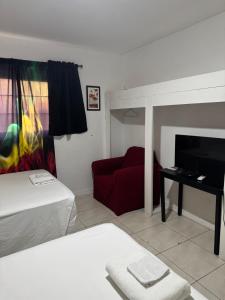 Pearl of the City JAMAICA PEARL