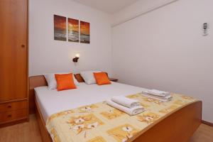 Apartments by the sea Supetarska Draga - Donja, Rab - 5030