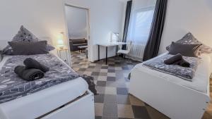 Kassel - Gemütliches DG Apartment in Fuldatal mit Parkplatz & Wlan - OneN8