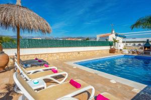 Villa El Olivar by Villa Plus